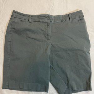 Talbots Bermuda Walking Shorts 16 Petite Olive Green